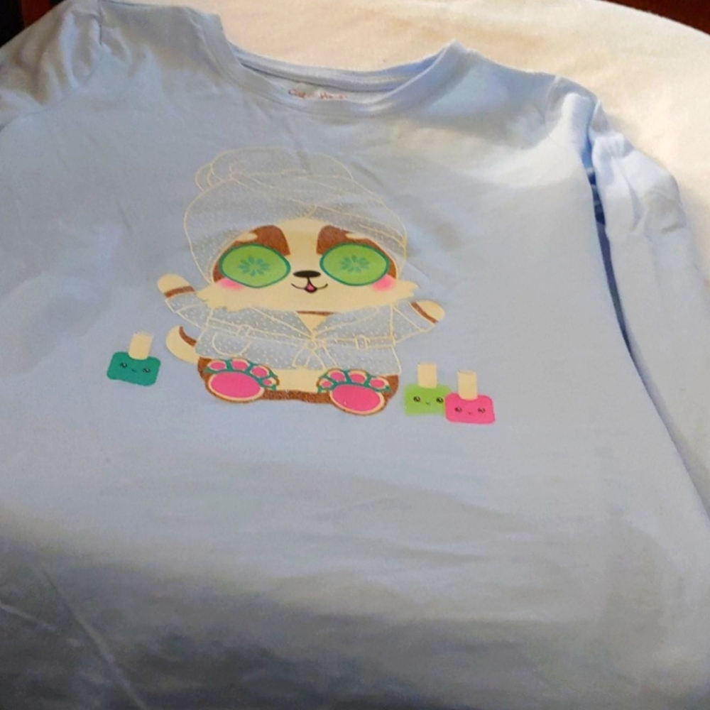Long sleeve tee shirt